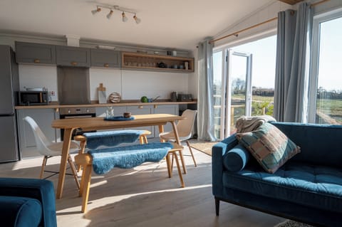 Cottage | Living area