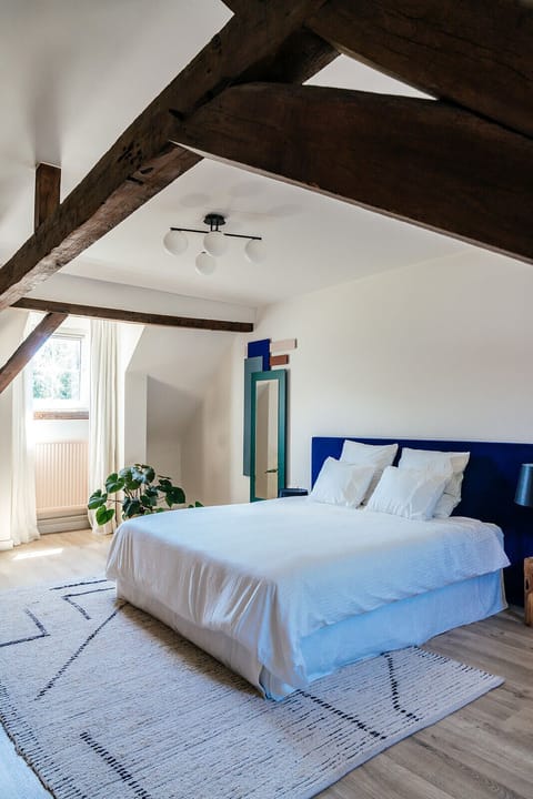 Deluxe Room | Premium bedding, down comforters, minibar, individually decorated