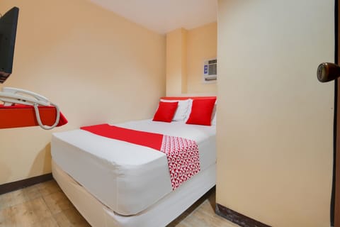 Standard Double Room | Bed sheets