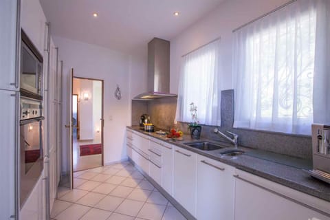 Villa | 3 bedrooms, Internet