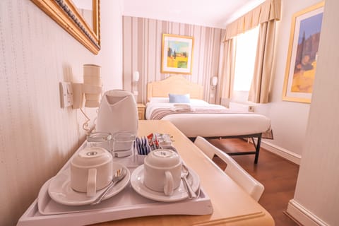 Standard Double Room, Ensuite | Room amenity