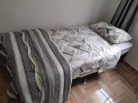 Basic Room | Bed sheets