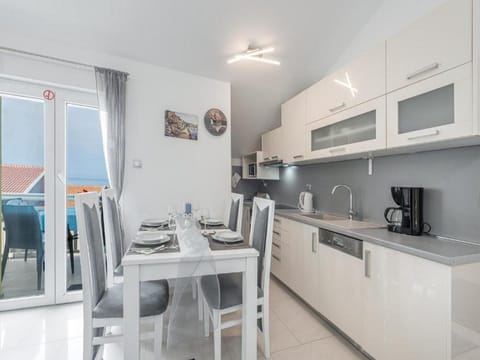 Apartment (Two Bedroom Apartment with Balcony wi) | Private kitchen | Fridge