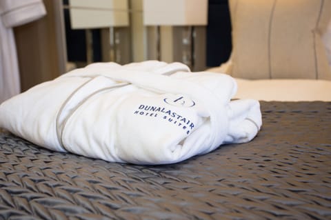 Superior Single Room | Egyptian cotton sheets, premium bedding, in-room safe, laptop workspace