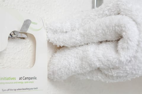 Combined shower/tub, eco-friendly toiletries, hair dryer, towels