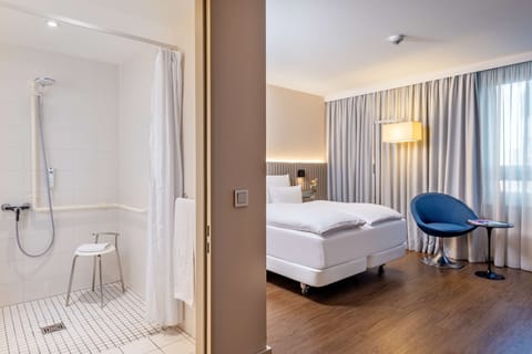 Hypo-allergenic bedding, pillowtop beds, in-room safe, desk