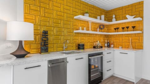 Frette Italian sheets, premium bedding, pillowtop beds, blackout drapes