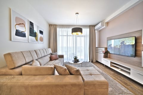 Exclusive Apartment | Living area