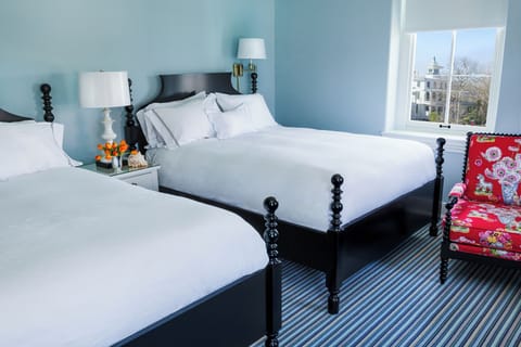 Premium bedding, in-room safe, individually decorated