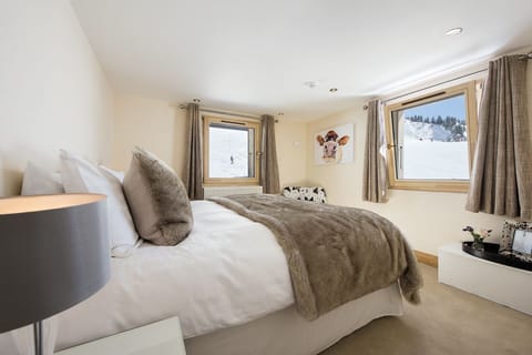 Deluxe Double or Twin Room | Egyptian cotton sheets, premium bedding, down comforters, pillowtop beds