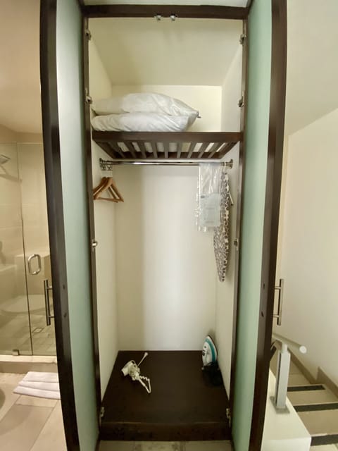 Standard Double Room | Iron/ironing board, free WiFi, bed sheets, alarm clocks