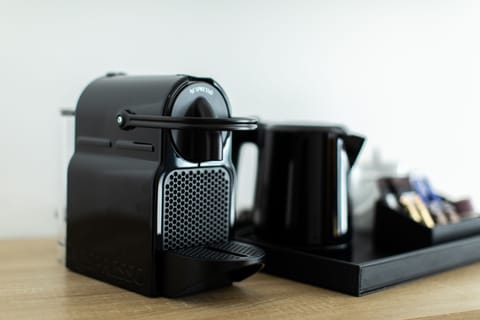 Premium twin Room with Balcony - Sea View | Coffee and/or coffee maker