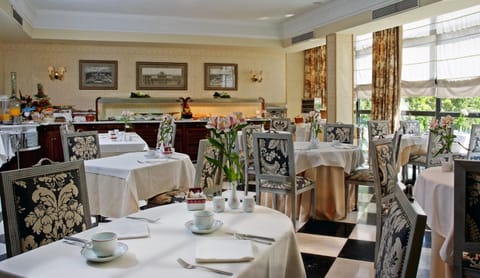 Daily buffet breakfast (EUR 16 per person)