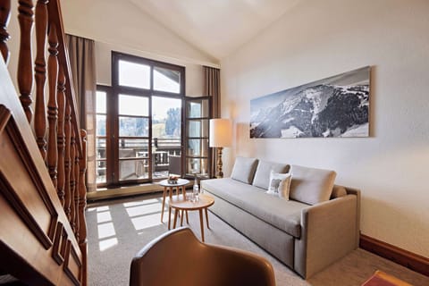 Suite, 1 Bedroom, Balcony, Mountain View | Minibar, in-room safe, individually decorated, desk