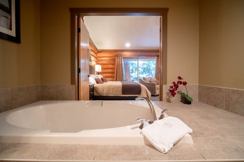 Bungalow, Jetted Tub | Private spa tub