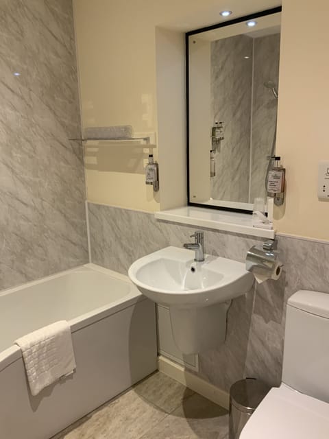 Comfort Double Room | Iron/ironing board, travel crib, free WiFi