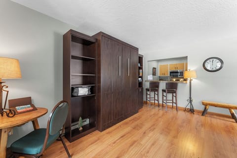 Apartment (2 Bedrooms) | Exterior