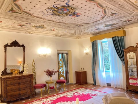 Junior Room | Hypo-allergenic bedding, minibar, in-room safe, individually decorated