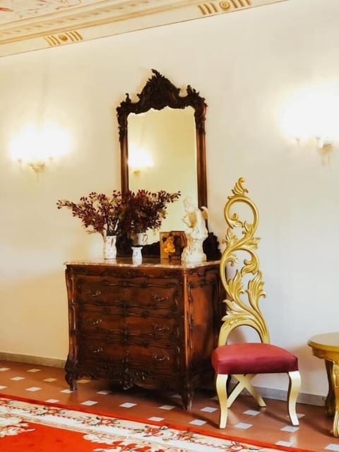 Family Studio | Hypo-allergenic bedding, minibar, in-room safe, individually decorated