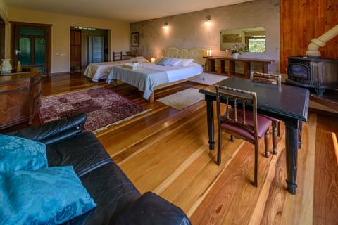 Premium Loft, Mountain View, Mountainside | 1 bedroom, hypo-allergenic bedding, minibar, desk