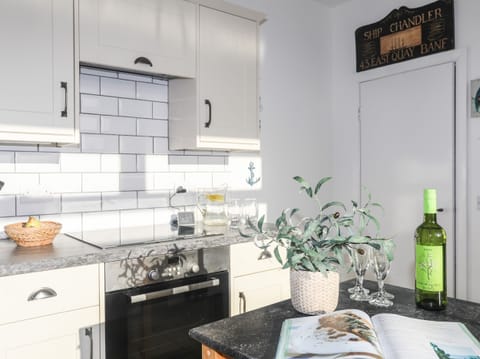 Fridge, dishwasher, cookware/dishes/utensils