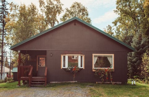 Family Cabin | Front of property