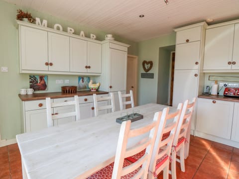 Fridge, dishwasher, electric kettle, toaster