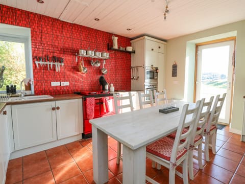 Fridge, dishwasher, electric kettle, toaster