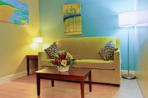 Egyptian cotton sheets, premium bedding, down comforters, pillowtop beds