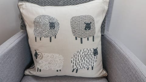 4 bedrooms, individually decorated, individually furnished, free WiFi