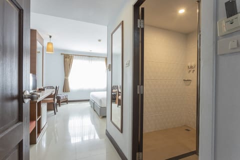 Standard Double Room | In-room safe, individually decorated, individually furnished, desk