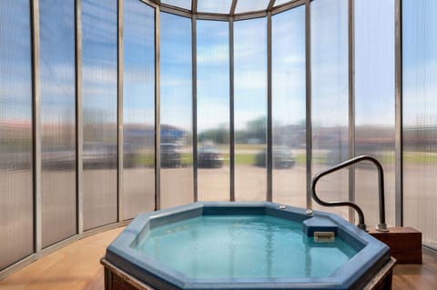 Indoor pool, seasonal outdoor pool