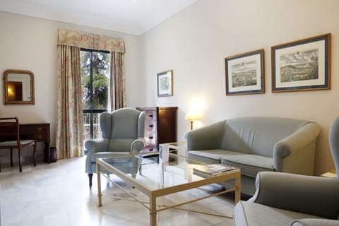 Junior Suite, Garden View | Premium bedding, memory foam beds, free minibar, in-room safe