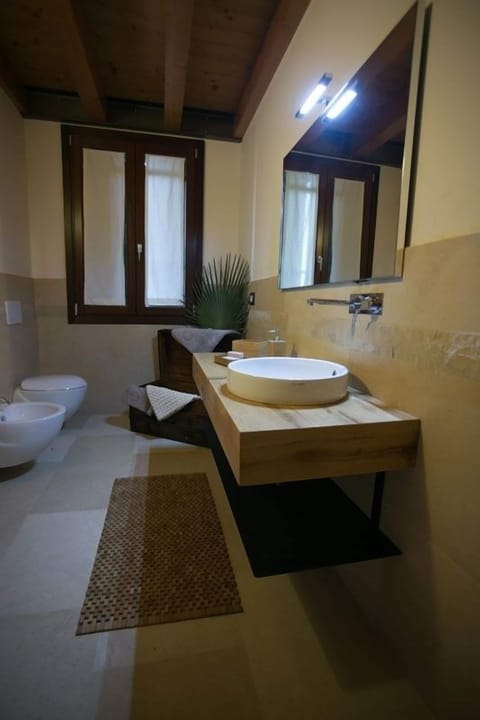 Double Room | Bathroom | Hair dryer, bidet, towels