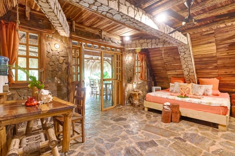 Signature Chalet, 1 Bedroom, Private Pool, Pool View | Free WiFi, bed sheets