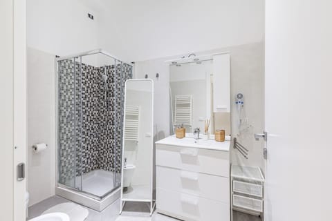Comfort Single Room | Bathroom