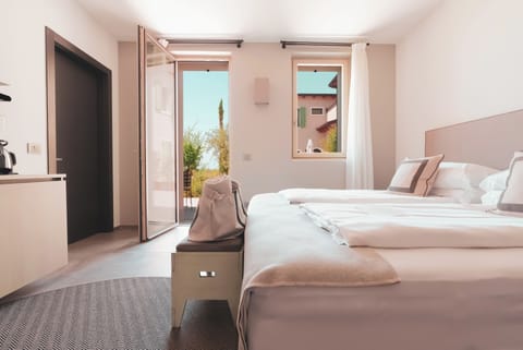 Superior Room, Lake View | Lake view