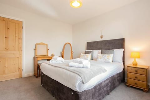 2 bedrooms, individually decorated, individually furnished, free WiFi