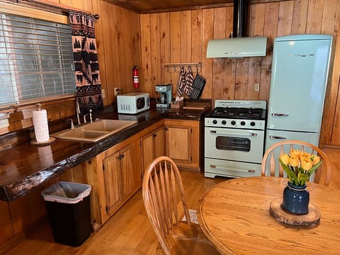 Cabin C1 | Private kitchen | Coffee/tea maker