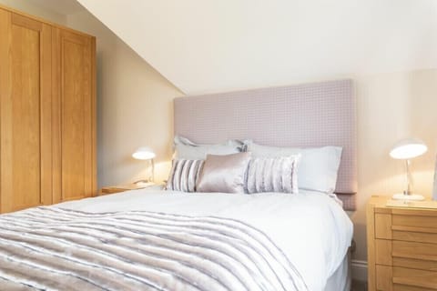 3 bedrooms, individually decorated, individually furnished, free WiFi