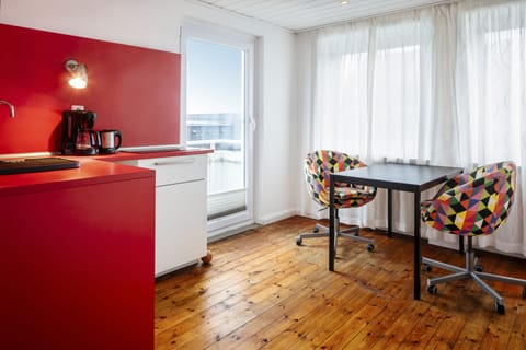 Standard Apartment | In-room dining