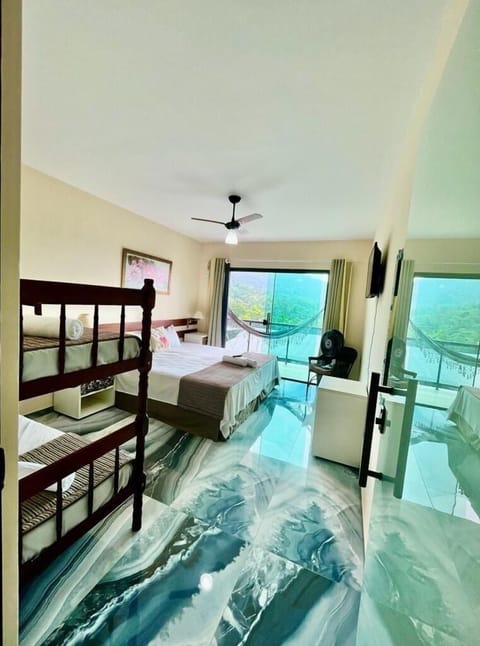 Memory foam beds, free WiFi, bed sheets