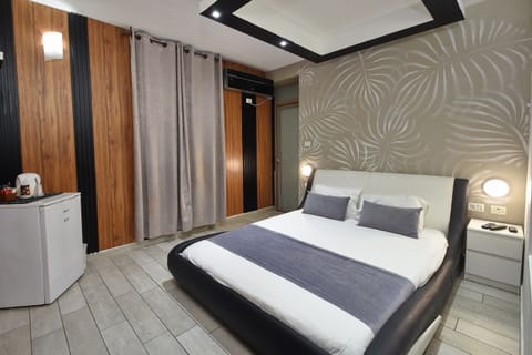 Double Room | Minibar, free WiFi, bed sheets