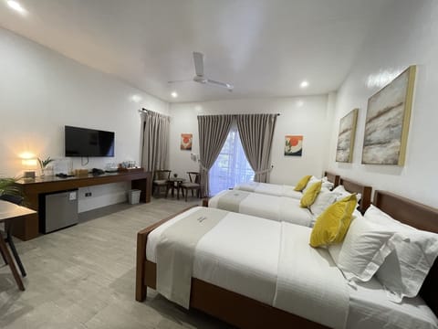 Standard Triple Room | Premium bedding, down comforters, pillowtop beds, free minibar items