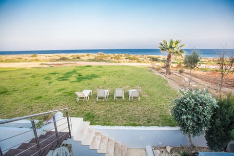 Villa, 5 Bedrooms, Private Pool, Garden View | Beach