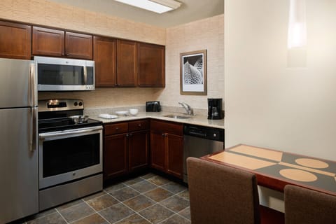 Studio, 1 King Bed with Sofa bed, Non Smoking | Private kitchen | Fridge, microwave, stovetop, dishwasher