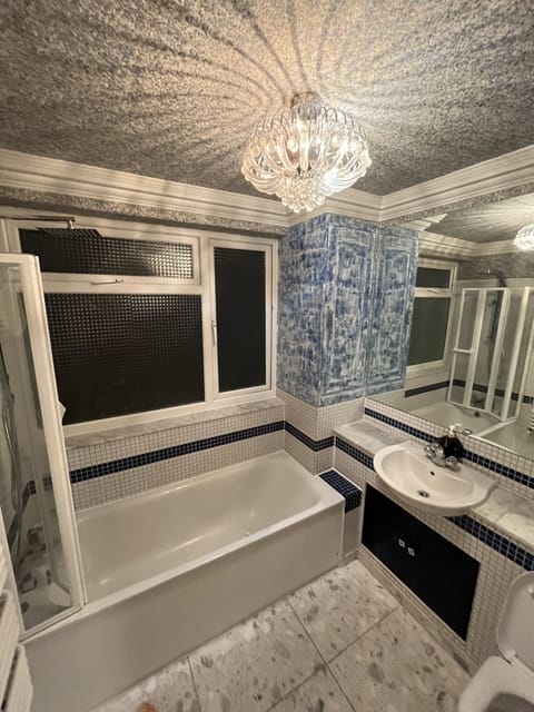 Deep soaking tub, rainfall showerhead, free toiletries, hair dryer