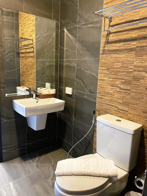 Standard Single Room | Bathroom