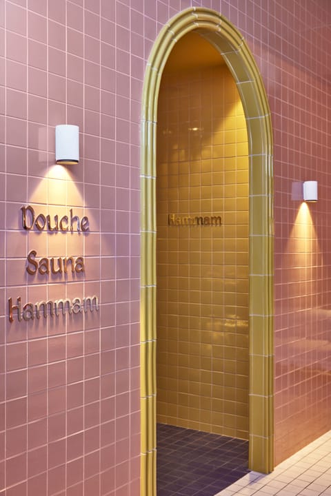 Sauna, spa tub, steam room, massages