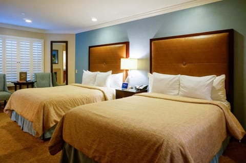 Deluxe Room, 2 Queen Beds | Premium bedding, pillowtop beds, desk, laptop workspace
